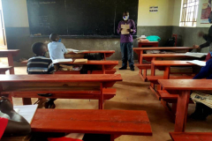 Uganda-060-Neuer-Klassenraum